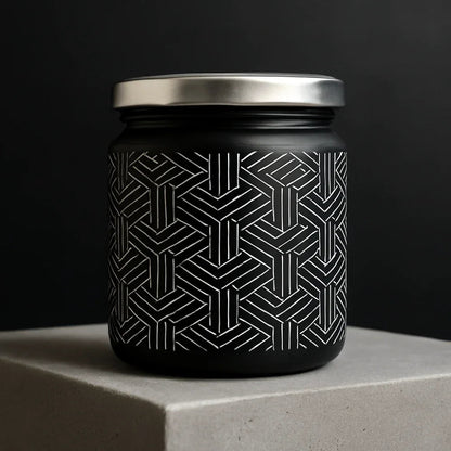 Duftkerze mit Spruch von geilstekerze ist der neue Geschenketrend. Diese witzige Kerze Duftkerze | GEMINI-Design 1 brennt mega lange sagenhafte 80 Stunde, hochwertige ätherische Öle schaffen beste Duftverteilung. Mit 1400 lustigen Sprüchen perfekt zum Verschenken. Handgemacht in Deutschland von geilstekerze.shop -Die beste Duftkerze die du kaufen kannst.