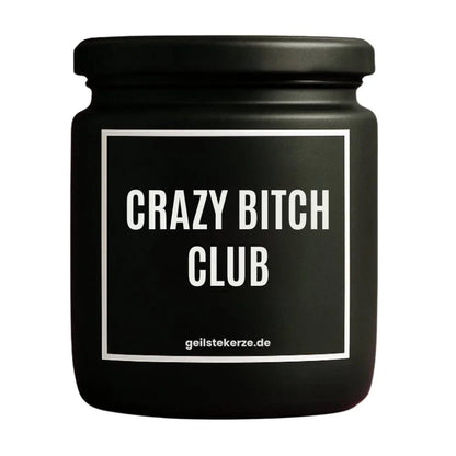 Duftkerze mit Spruch von geilstekerze ist der neue Geschenketrend. Diese witzige Kerze Vegane Bio-Kerze mit Spruch – CRAZY BITCH CLUB brennt mega lange sagenhafte 80 Stunde, hochwertige ätherische Öle schaffen beste Duftverteilung. Mit 1400 lustigen Sprüchen perfekt zum Verschenken. Handgemacht in Deutschland von geilstekerze.shop -Die beste Duftkerze die du kaufen kannst.