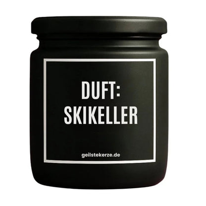 Duftkerze mit Spruch von geilstekerze ist der neue Geschenketrend. Diese witzige Kerze Vegane Bio-Kerze mit Spruch – Duft: SKIKELLER brennt mega lange sagenhafte 80 Stunde, hochwertige ätherische Öle schaffen beste Duftverteilung. Mit 1400 lustigen Sprüchen perfekt zum Verschenken. Handgemacht in Deutschland von geilstekerze.shop -Die beste Duftkerze die du kaufen kannst.