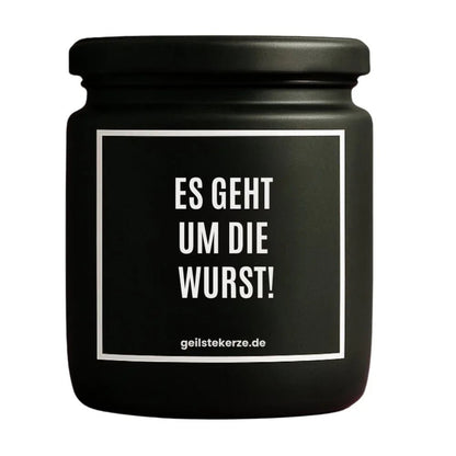Duftkerze mit Spruch von geilstekerze ist der neue Geschenketrend. Diese witzige Kerze Vegane Bio-Kerze mit Spruch – ES GEHT UM DIE WURST! brennt mega lange sagenhafte 80 Stunde, hochwertige ätherische Öle schaffen beste Duftverteilung. Mit 1400 lustigen Sprüchen perfekt zum Verschenken. Handgemacht in Deutschland von geilstekerze.shop -Die beste Duftkerze die du kaufen kannst.