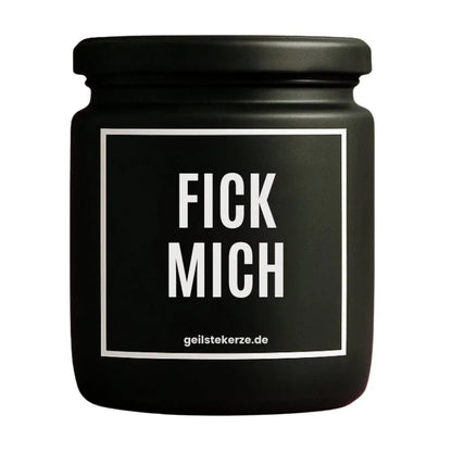 Duftkerze mit Spruch von geilstekerze ist der neue Geschenketrend. Diese witzige Kerze Vegane Bio-Kerze mit Spruch – FICK MICH brennt mega lange sagenhafte 80 Stunde, hochwertige ätherische Öle schaffen beste Duftverteilung. Mit 1400 lustigen Sprüchen perfekt zum Verschenken. Handgemacht in Deutschland von geilstekerze.shop -Die beste Duftkerze die du kaufen kannst.