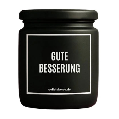 Duftkerze mit Spruch von geilstekerze ist der neue Geschenketrend. Diese witzige Kerze Vegane Bio-Kerze mit Spruch – GUTE BESSERUNG brennt mega lange sagenhafte 80 Stunde, hochwertige ätherische Öle schaffen beste Duftverteilung. Mit 1400 lustigen Sprüchen perfekt zum Verschenken. Handgemacht in Deutschland von geilstekerze.shop -Die beste Duftkerze die du kaufen kannst.