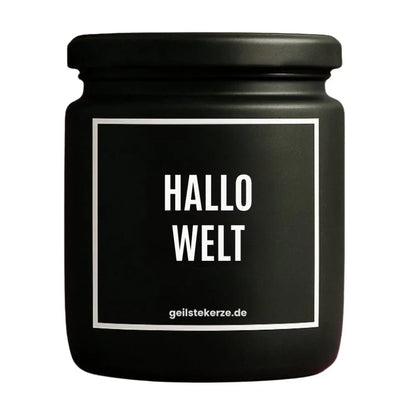 Duftkerze mit Spruch von geilstekerze ist der neue Geschenketrend. Diese witzige Kerze Vegane Bio-Kerze mit Spruch – HALLO WELT brennt mega lange sagenhafte 80 Stunde, hochwertige ätherische Öle schaffen beste Duftverteilung. Mit 1400 lustigen Sprüchen perfekt zum Verschenken. Handgemacht in Deutschland von geilstekerze.shop -Die beste Duftkerze die du kaufen kannst.