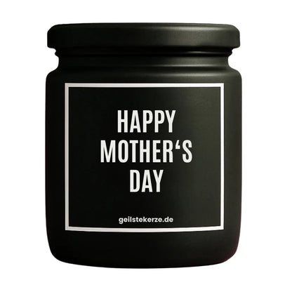 Duftkerze mit Spruch von geilstekerze ist der neue Geschenketrend. Diese witzige Kerze Vegane Bio-Kerze mit Spruch – HAPPY MOTHER‘S DAY brennt mega lange sagenhafte 80 Stunde, hochwertige ätherische Öle schaffen beste Duftverteilung. Mit 1400 lustigen Sprüchen perfekt zum Verschenken. Handgemacht in Deutschland von geilstekerze.shop -Die beste Duftkerze die du kaufen kannst.