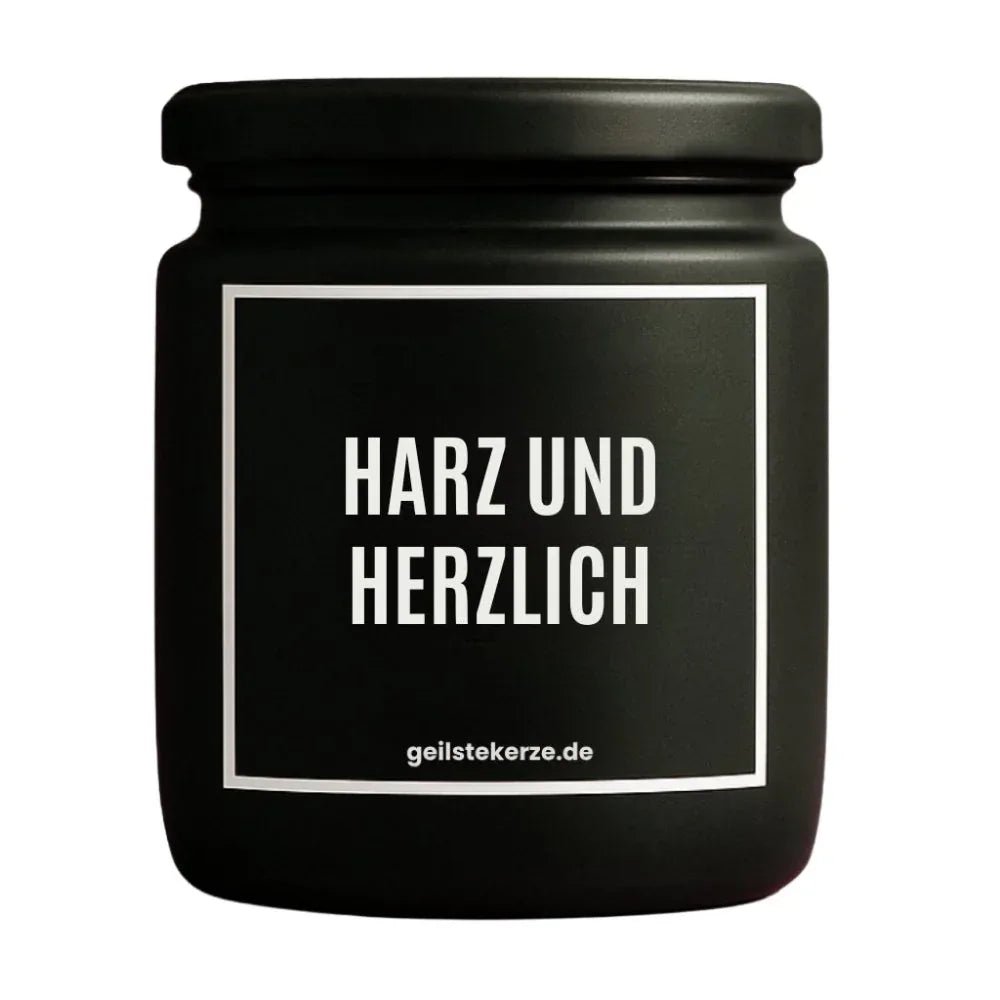 Vegane Bio-Kerze mit Spruch – HARZ UND HERZLICH