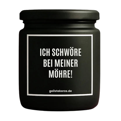 Duftkerze mit Spruch von geilstekerze ist der neue Geschenketrend. Diese witzige Kerze Vegane Bio-Kerze mit Spruch – ICH SCHWÖRE BEI MEINER MÖHRE brennt mega lange sagenhafte 80 Stunde, hochwertige ätherische Öle schaffen beste Duftverteilung. Mit 1400 lustigen Sprüchen perfekt zum Verschenken. Handgemacht in Deutschland von geilstekerze.shop -Die beste Duftkerze die du kaufen kannst.