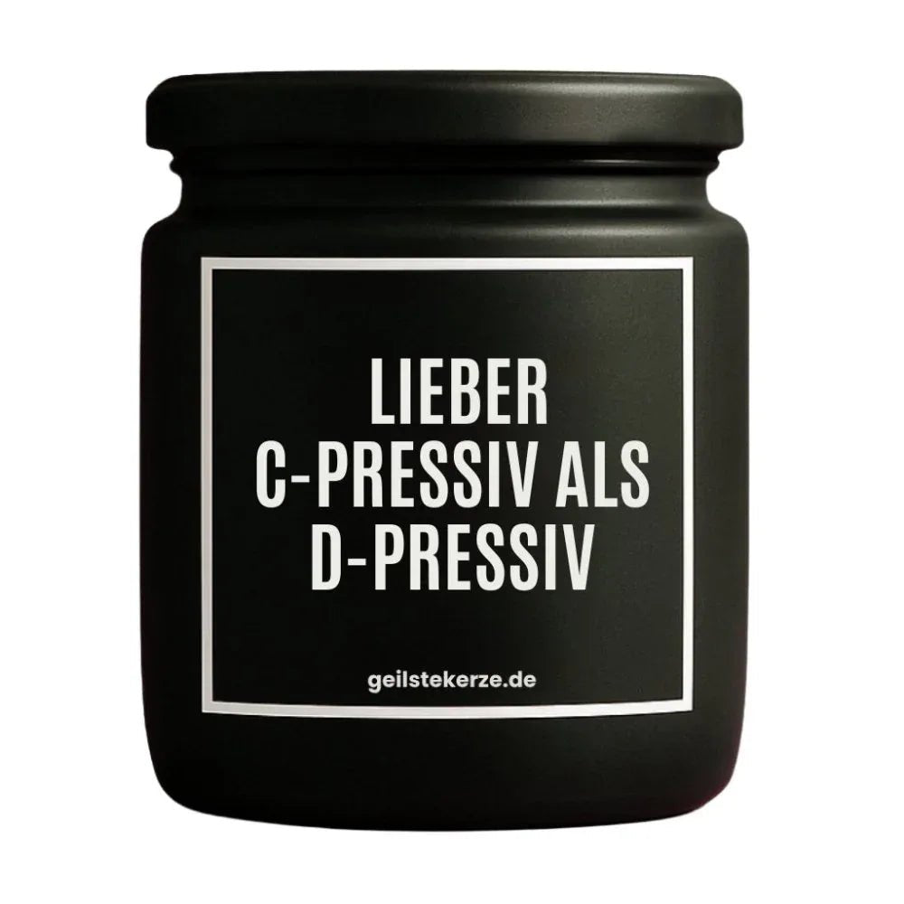 Duftkerze mit Spruch von geilstekerze ist der neue Geschenketrend. Diese witzige Kerze Vegane Bio-Kerze mit Spruch – LIEBER C-PRESSIV ALS D-PRESSIV brennt mega lange sagenhafte 80 Stunde, hochwertige ätherische Öle schaffen beste Duftverteilung. Mit 1400 lustigen Sprüchen perfekt zum Verschenken. Handgemacht in Deutschland von geilstekerze.shop -Die beste Duftkerze die du kaufen kannst.