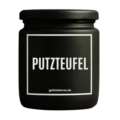 Duftkerze mit Spruch von geilstekerze ist der neue Geschenketrend. Diese witzige Kerze Vegane Bio-Kerze mit Spruch – PUTZTEUFEL brennt mega lange sagenhafte 80 Stunde, hochwertige ätherische Öle schaffen beste Duftverteilung. Mit 1400 lustigen Sprüchen perfekt zum Verschenken. Handgemacht in Deutschland von geilstekerze.shop -Die beste Duftkerze die du kaufen kannst.