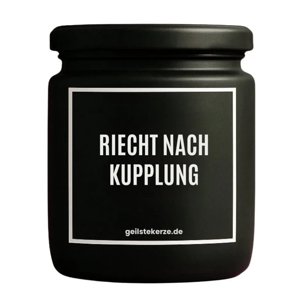 Vegane Bio-Kerze mit Spruch – RIECHT NACH KUPPLUNG
