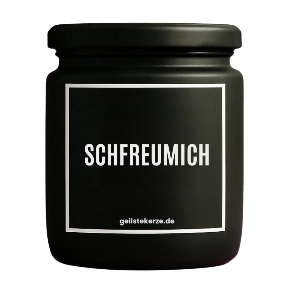Duftkerze mit Spruch von geilstekerze ist der neue Geschenketrend. Diese witzige Kerze Vegane Bio-Kerze mit Spruch - SCHFREUMICH brennt mega lange sagenhafte 80 Stunde, hochwertige ätherische Öle schaffen beste Duftverteilung. Mit 1400 lustigen Sprüchen perfekt zum Verschenken. Handgemacht in Deutschland von geilstekerze.shop -Die beste Duftkerze die du kaufen kannst.