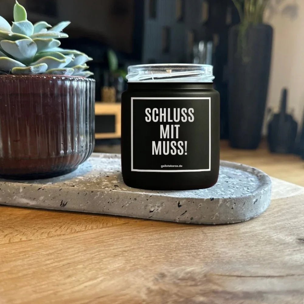 SCHLUSS MIT MUSS Kerze Seitenansicht – vegane Bio-Duftkerze im Glasgefäß