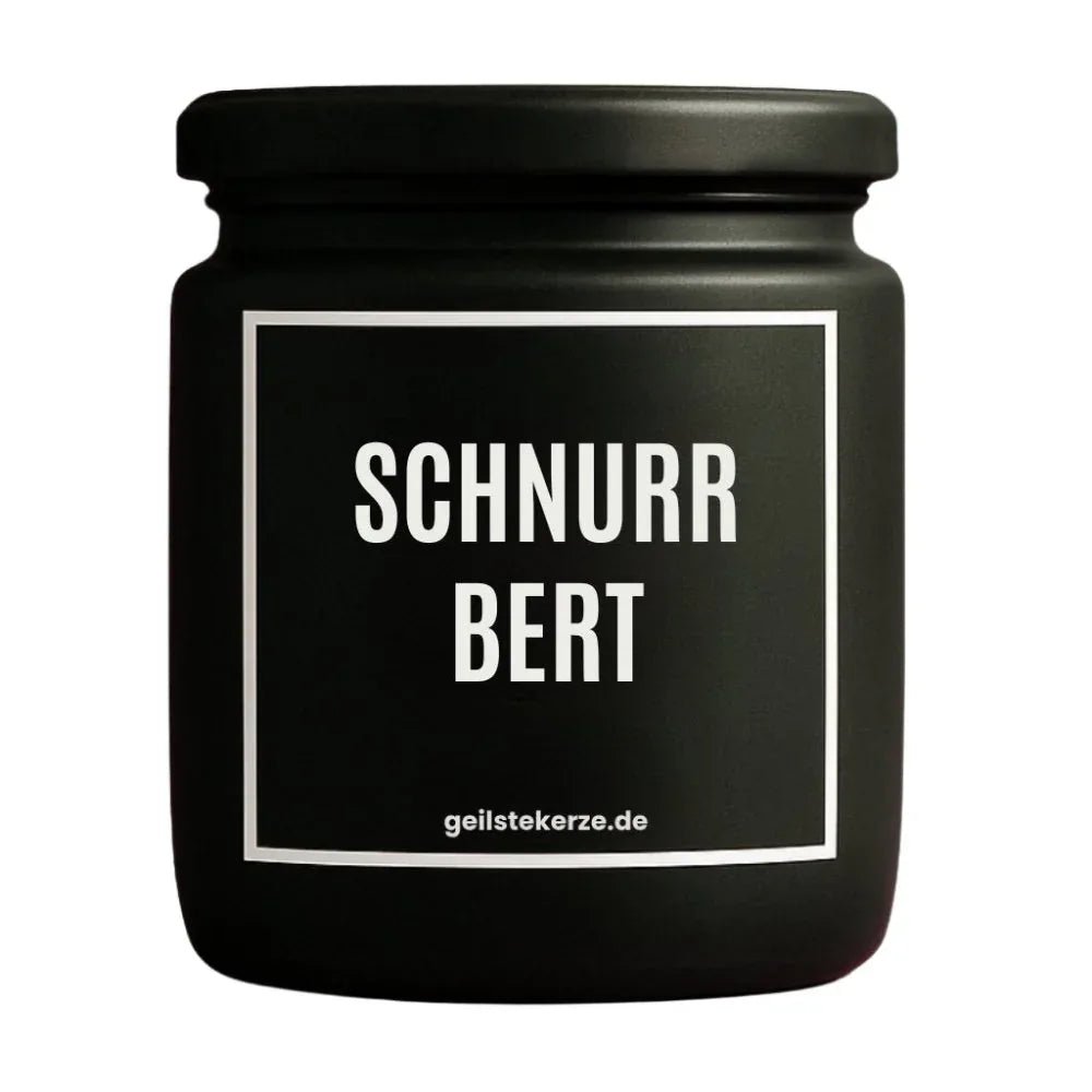 Duftkerze mit Spruch von geilstekerze ist der neue Geschenketrend. Diese witzige Kerze Vegane Bio-Kerze mit Spruch – SCHNURRBERT brennt mega lange sagenhafte 80 Stunde, hochwertige ätherische Öle schaffen beste Duftverteilung. Mit 1400 lustigen Sprüchen perfekt zum Verschenken. Handgemacht in Deutschland von geilstekerze.shop -Die beste Duftkerze die du kaufen kannst.