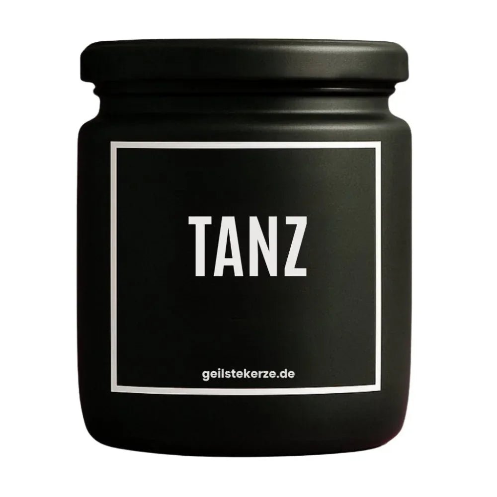 Duftkerze mit Spruch von geilstekerze ist der neue Geschenketrend. Diese witzige Kerze Vegane Bio-Kerze mit Spruch – TANZ! brennt mega lange sagenhafte 80 Stunde, hochwertige ätherische Öle schaffen beste Duftverteilung. Mit 1400 lustigen Sprüchen perfekt zum Verschenken. Handgemacht in Deutschland von geilstekerze.shop -Die beste Duftkerze die du kaufen kannst.