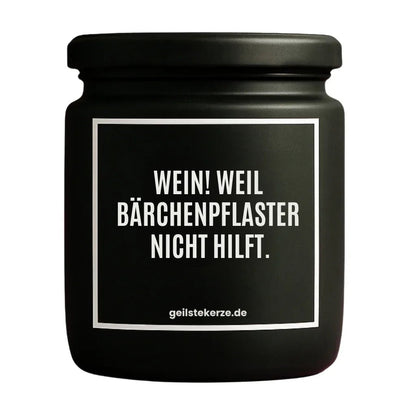 Duftkerze mit Spruch von geilstekerze ist der neue Geschenketrend. Diese witzige Kerze Vegane Bio-Kerze mit Spruch – WEIN! WEIL BÄRCHENPFLASTER NICHT HILFT. brennt mega lange sagenhafte 80 Stunde, hochwertige ätherische Öle schaffen beste Duftverteilung. Mit 1400 lustigen Sprüchen perfekt zum Verschenken. Handgemacht in Deutschland von geilstekerze.shop -Die beste Duftkerze die du kaufen kannst.