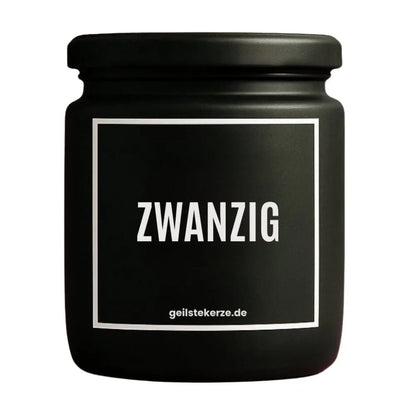 Duftkerze mit Spruch von geilstekerze ist der neue Geschenketrend. Diese witzige Kerze Vegane Bio-Kerze mit Spruch – ZWANZIG brennt mega lange sagenhafte 80 Stunde, hochwertige ätherische Öle schaffen beste Duftverteilung. Mit 1400 lustigen Sprüchen perfekt zum Verschenken. Handgemacht in Deutschland von geilstekerze.shop -Die beste Duftkerze die du kaufen kannst.